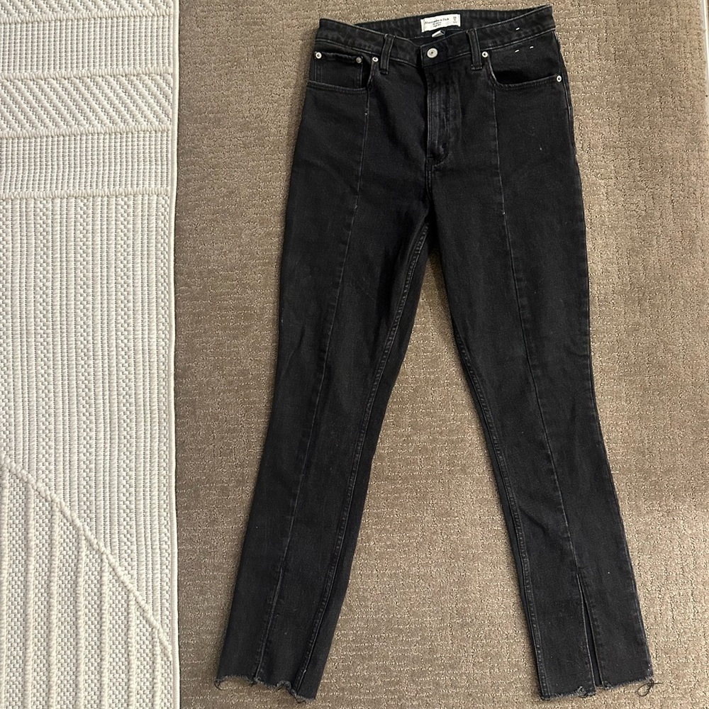 Abercrombie Curve Love High Rise Skinny Jeans with Split Hem Black - Picture 7 of 7